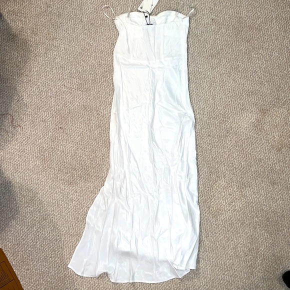 Zara Dress - Picture 2 of 3